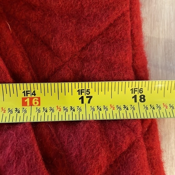 Loro Piana Men’s 100% Cashmere Vest in Red - Picture 14 of 16